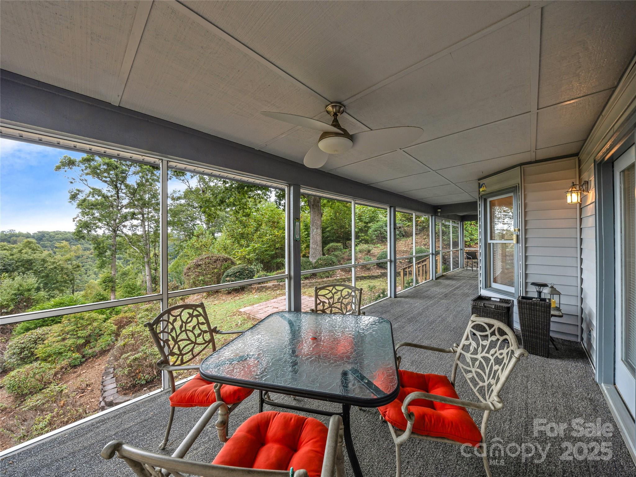 811 Sunlight Ridge Drive Hendersonville, NC 28792 - Photo 16 of 32