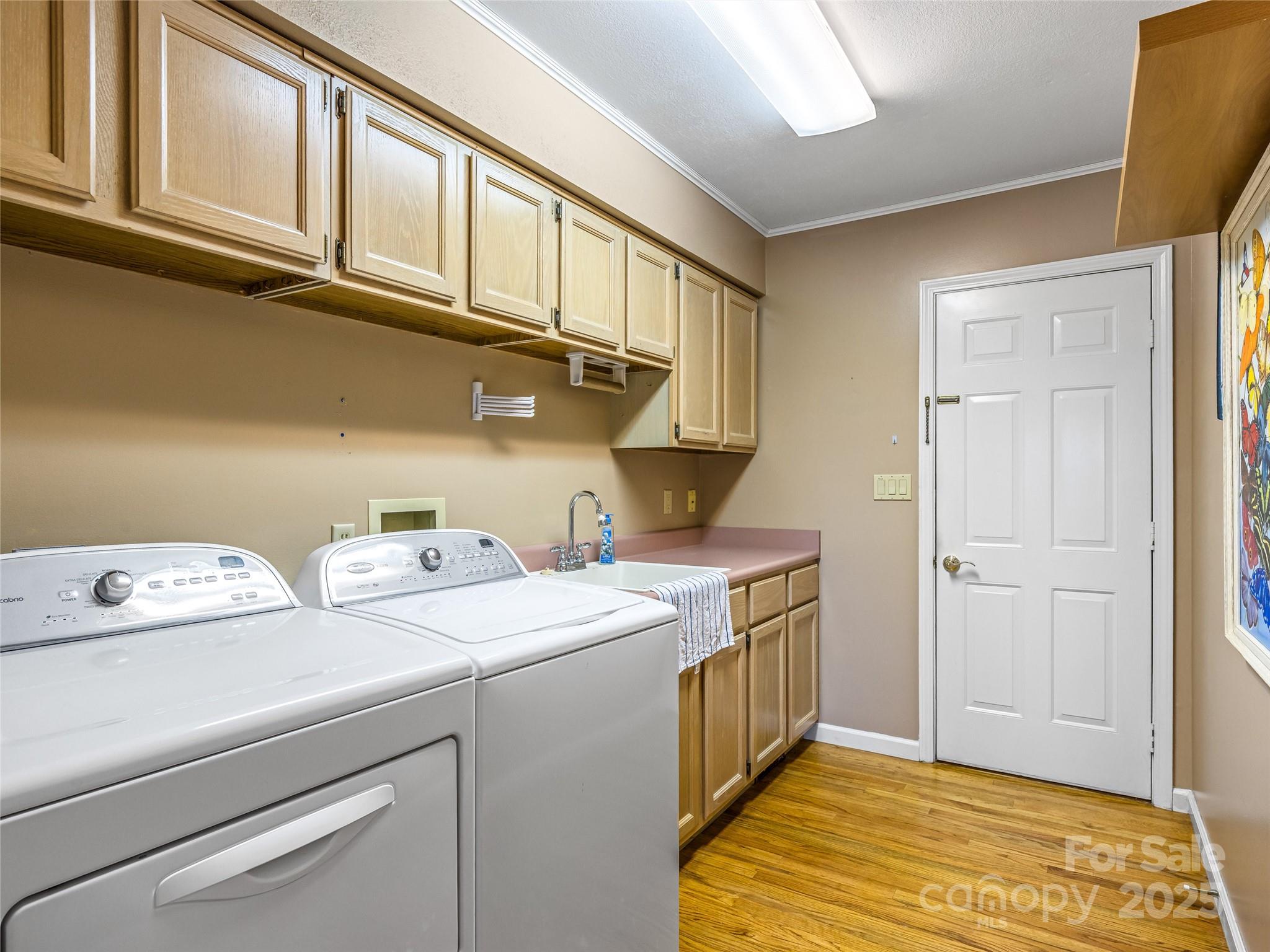 811 Sunlight Ridge Drive Hendersonville, NC 28792 - Photo 22 of 32