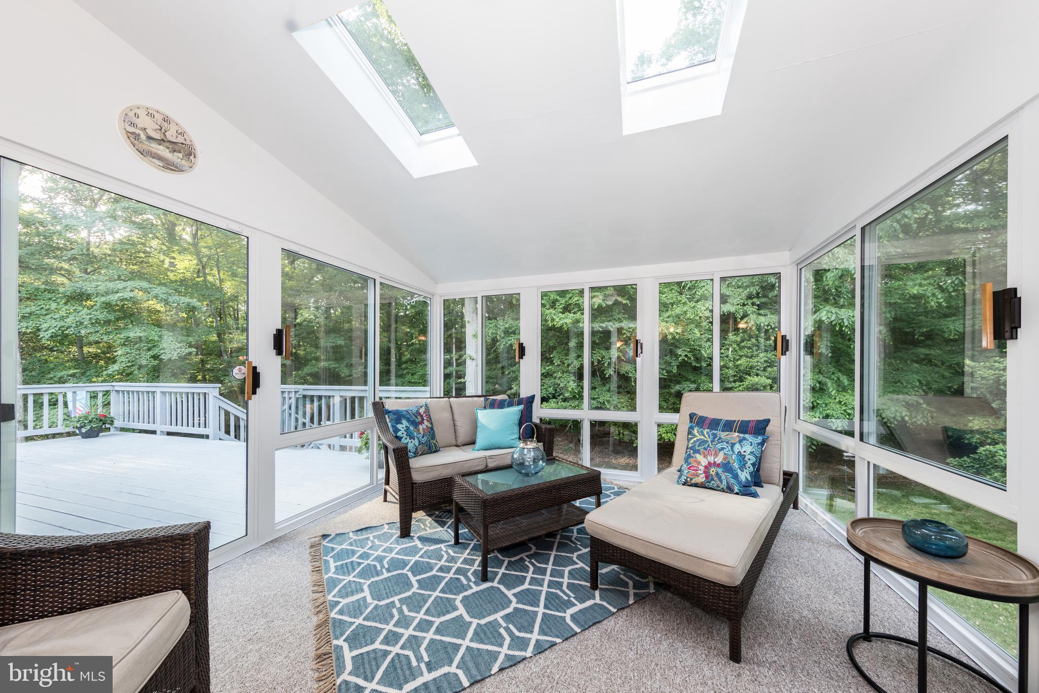 6040 Chapman Road Lorton, VA 22079 - Photo 2 of 58 Beautiful Sun-room off of the breakfast nook