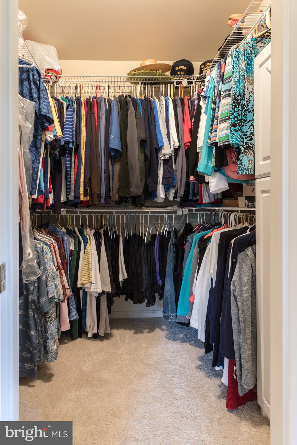 6040 Chapman Road Lorton, VA 22079 - Photo 31 of 58 Large master bedroom walk-in closet.
