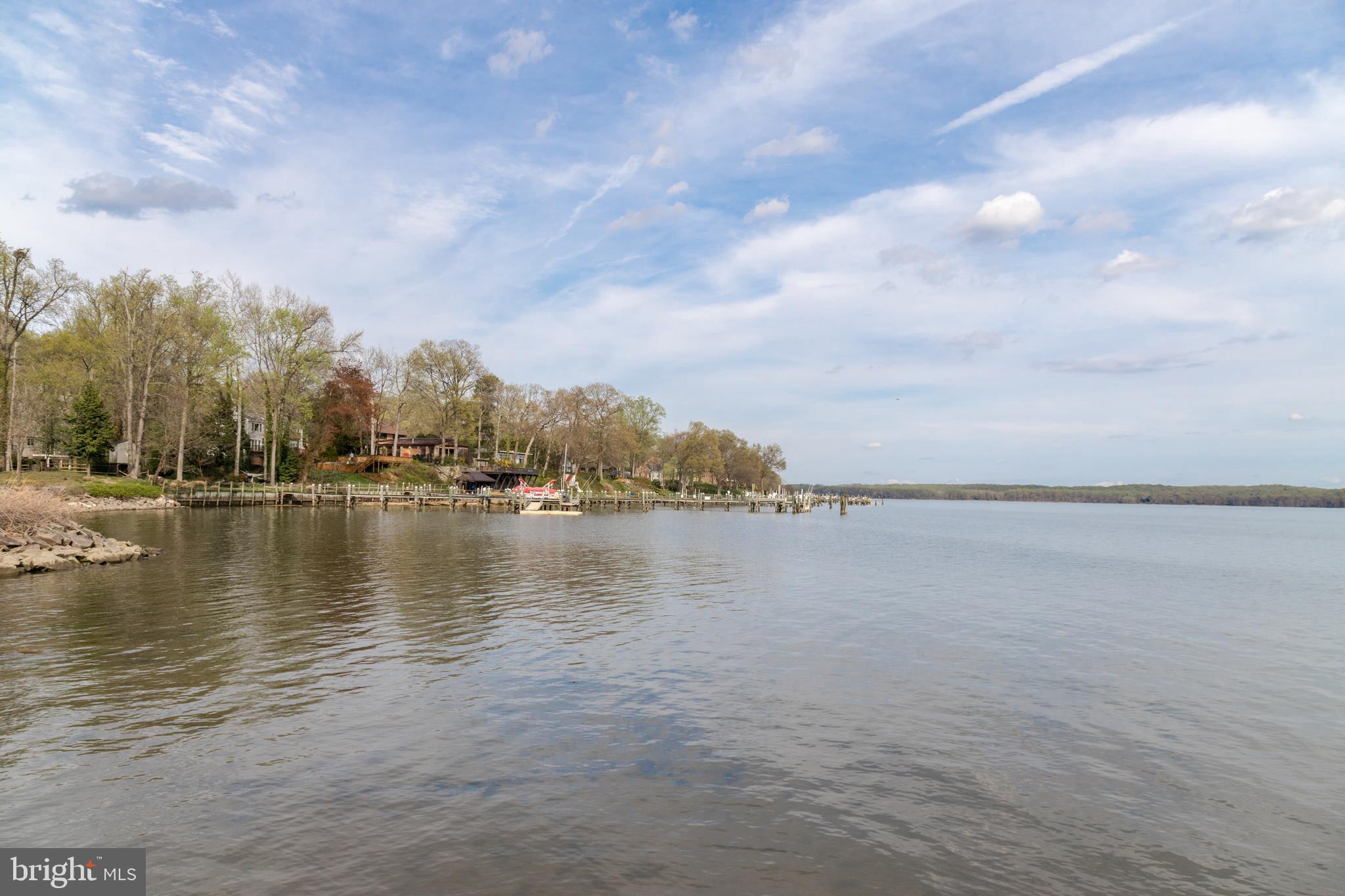 6040 Chapman Road Lorton, VA 22079 - Photo 49 of 58 Community Dock and Beach area