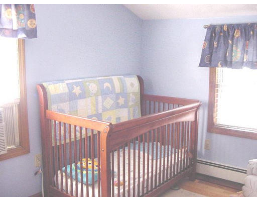 75 Whittier Road Reading, MA 01867 - Photo 11 of 13 Gallery Image 11