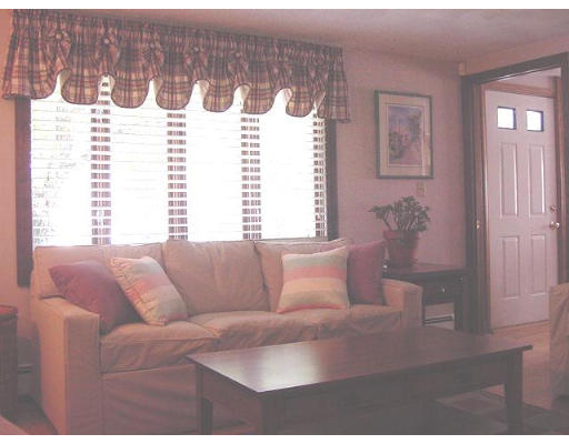 75 Whittier Road Reading, MA 01867 - Photo 12 of 13 Gallery Image 12