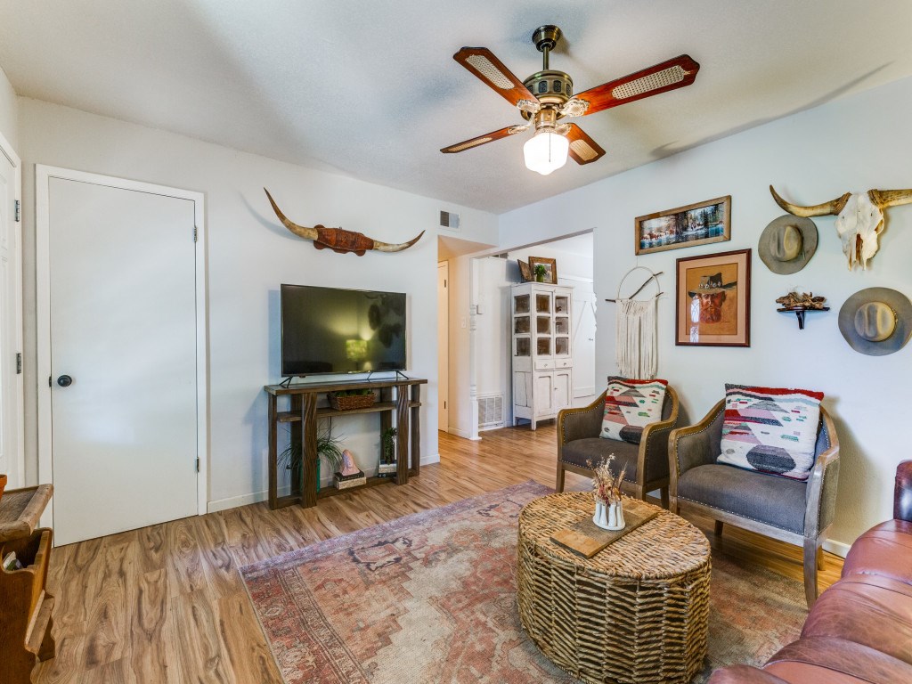 710 5th Street Comfort, TX 78013 - Photo 5 of 34