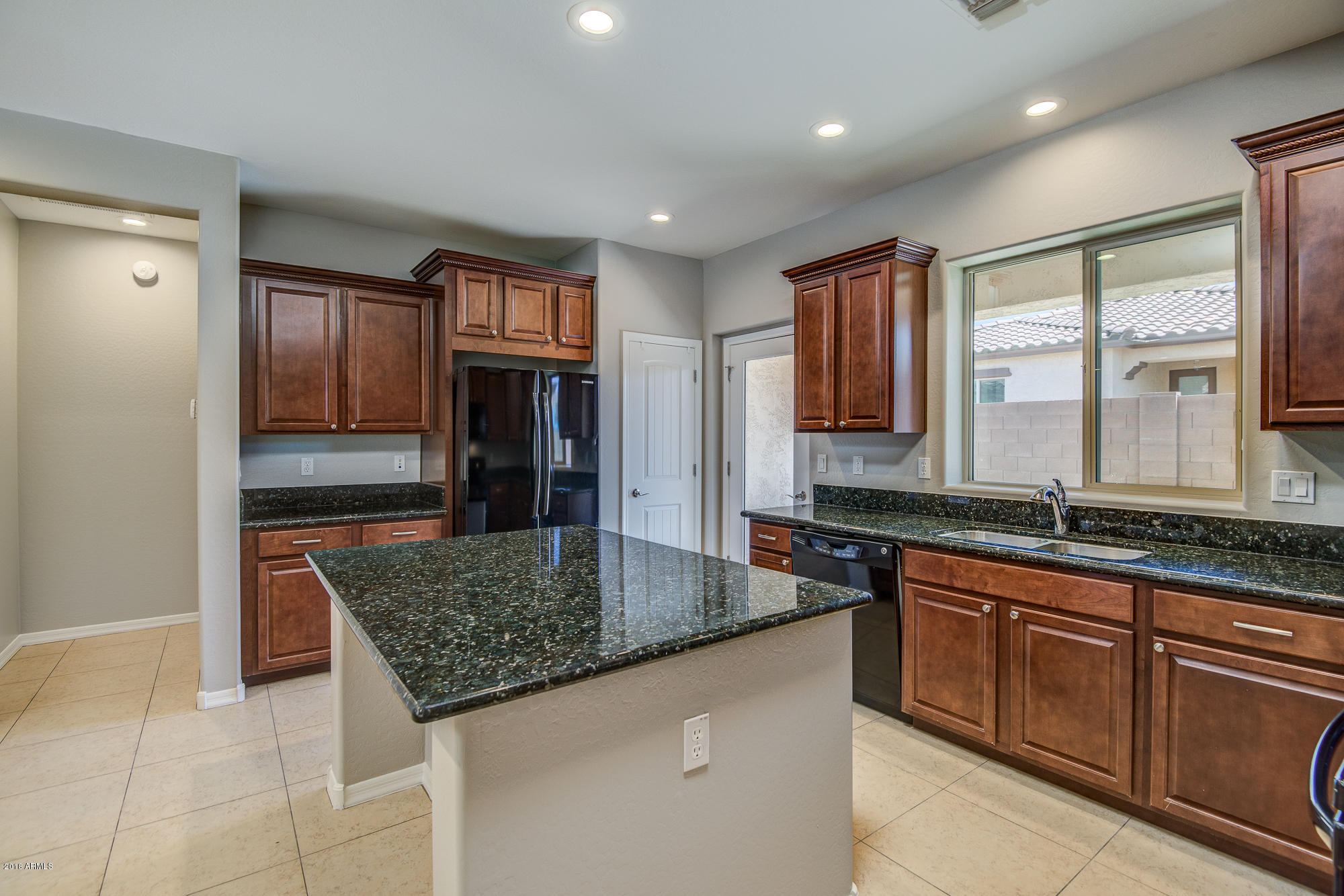 1819 South Rochester Drive Gilbert, AZ 85295 - Photo 3 of 25 DSC_4446_