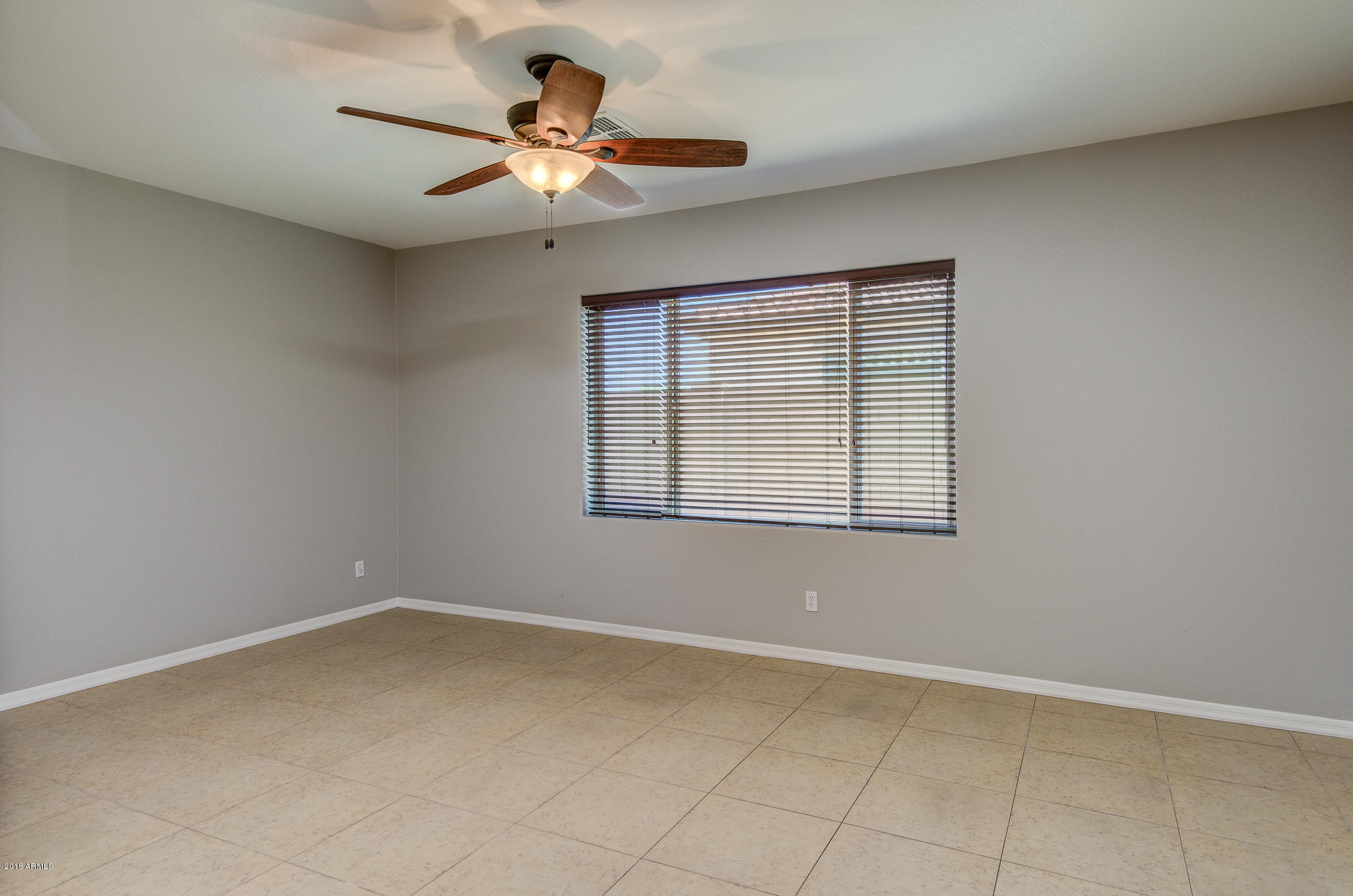 1819 South Rochester Drive Gilbert, AZ 85295 - Photo 10 of 25 DSC_4478_
