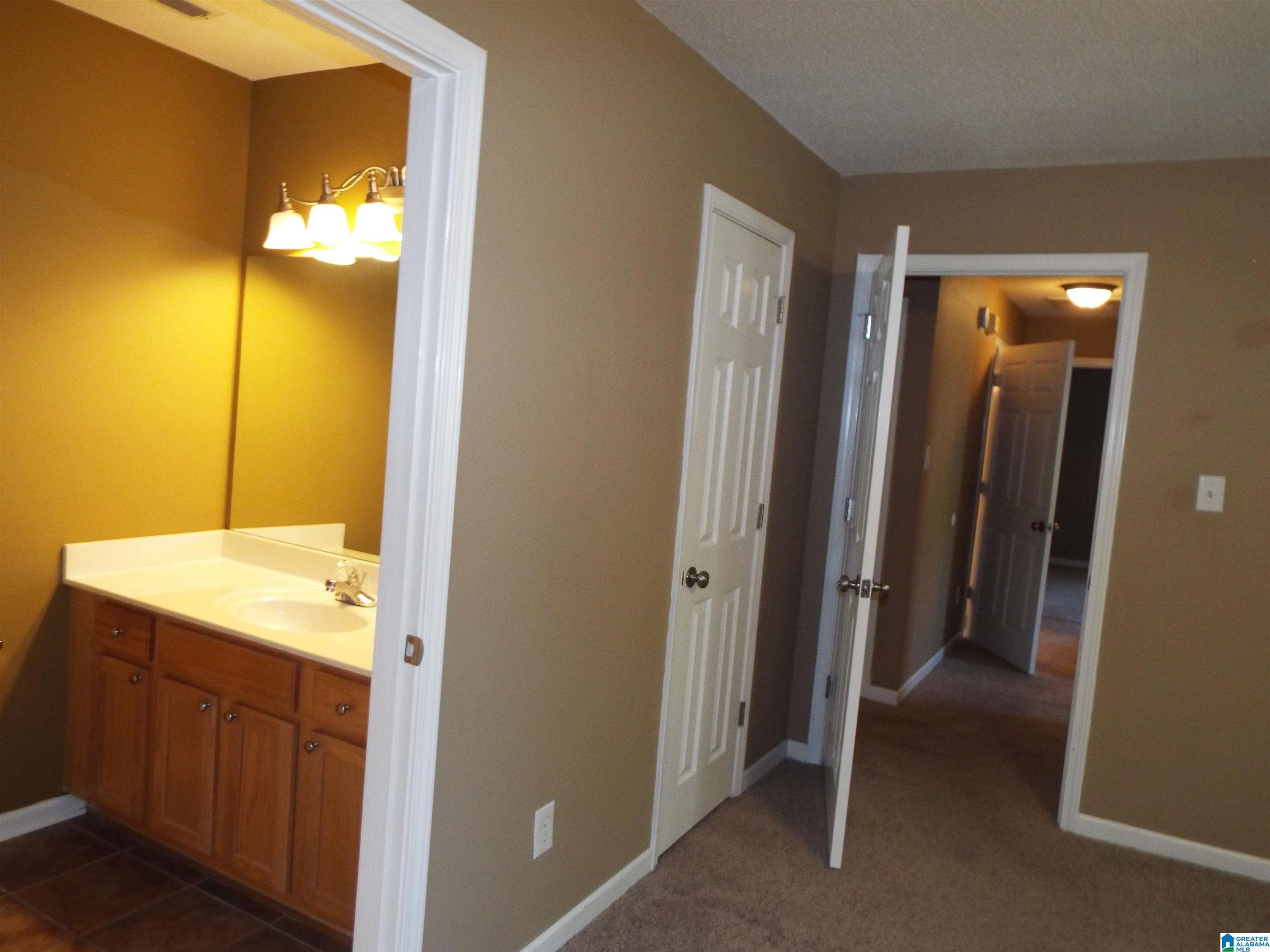 197 Pebble Circle Pelham, AL 35124 - Photo 16 of 24