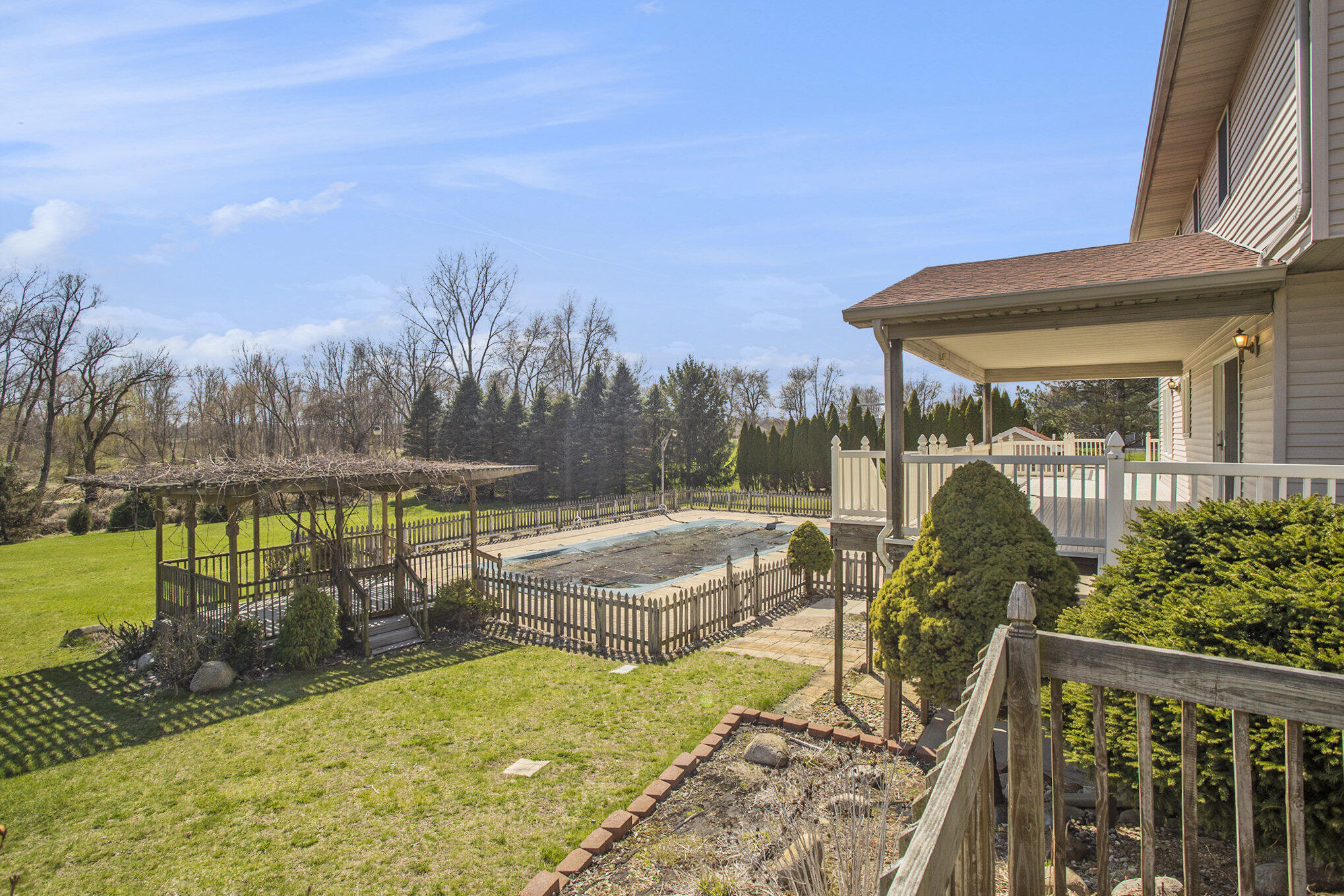 219 Adolph Shores Road Coldwater, MI 49036 - Photo 39 of 44 050_file_930
