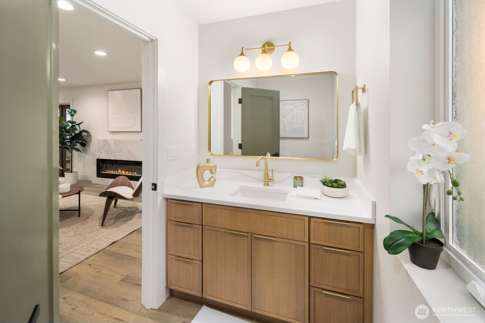 3622 48th Avenue Southwest Seattle, WA 98116 - Photo 16 of 28