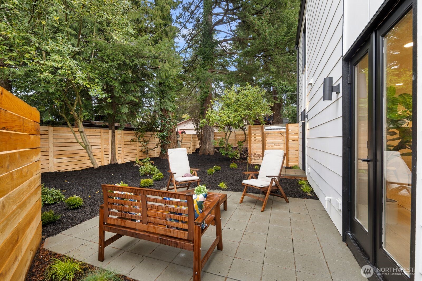 3622 48th Avenue Southwest Seattle, WA 98116 - Photo 20 of 28