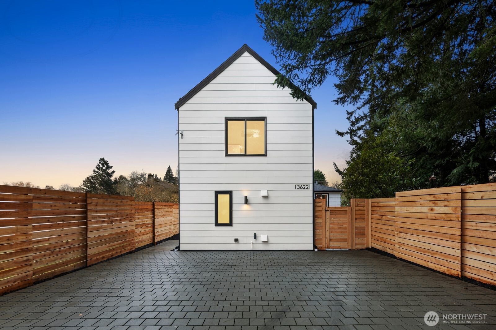 3622 48th Avenue Southwest Seattle, WA 98116 - Photo 27 of 28