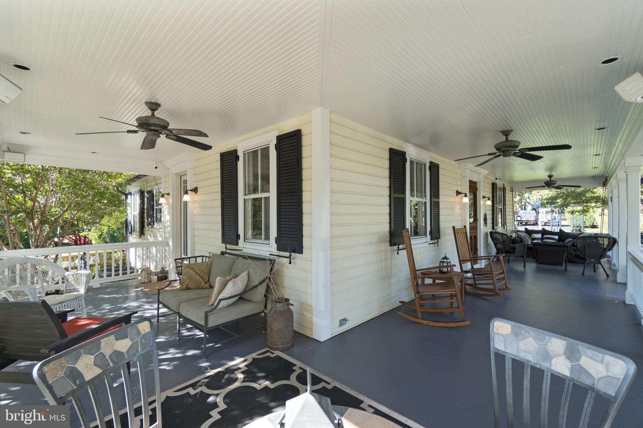 1005 Grant Street Herndon, VA 20170 - Photo 5 of 59 a living room with furniture and a large window