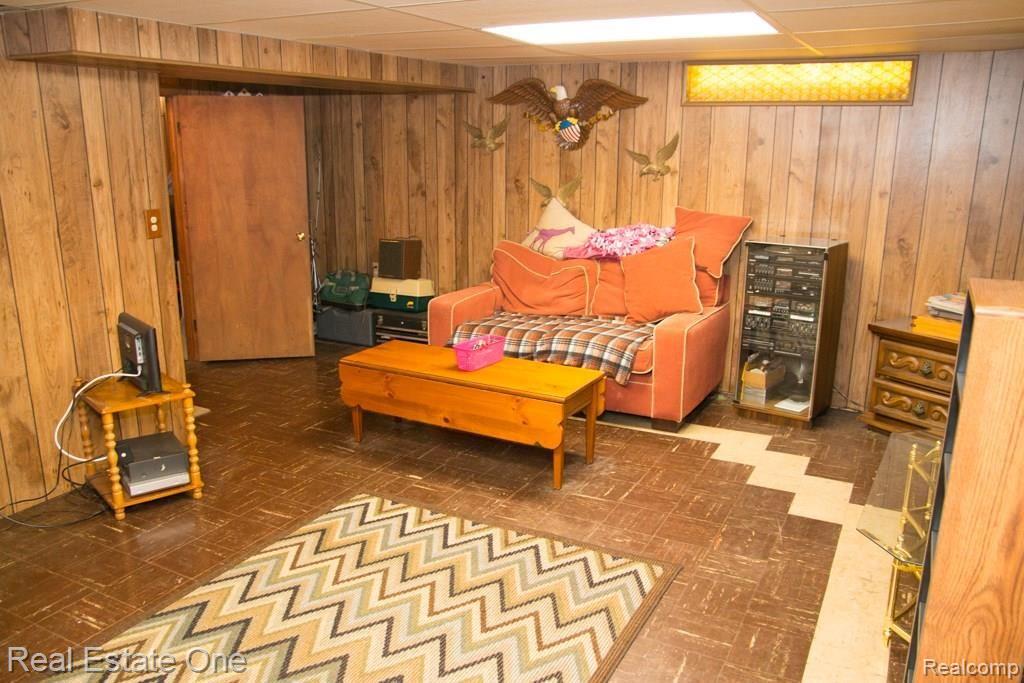 1342 Fairholme Road Grosse Pointe, MI 48236 - Photo 20 of 25 Finished Basement