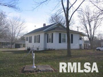 618 North Olive Road Flora, IL 62839 - Photo 1 of 6 Gallery Image 1