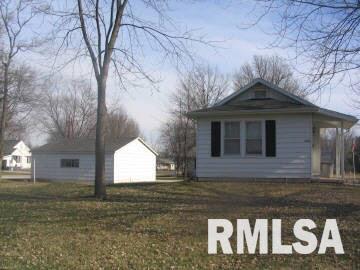 618 North Olive Road Flora, IL 62839 - Photo 2 of 6 Gallery Image 2