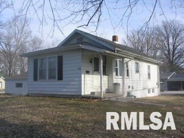 618 North Olive Road Flora, IL 62839 - Photo 3 of 6 Gallery Image 3