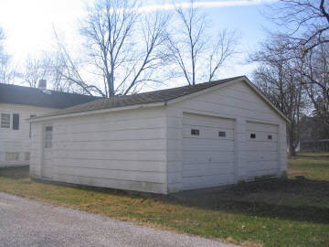 618 North Olive Road Flora, IL 62839 - Photo 4 of 6 Gallery Image 4