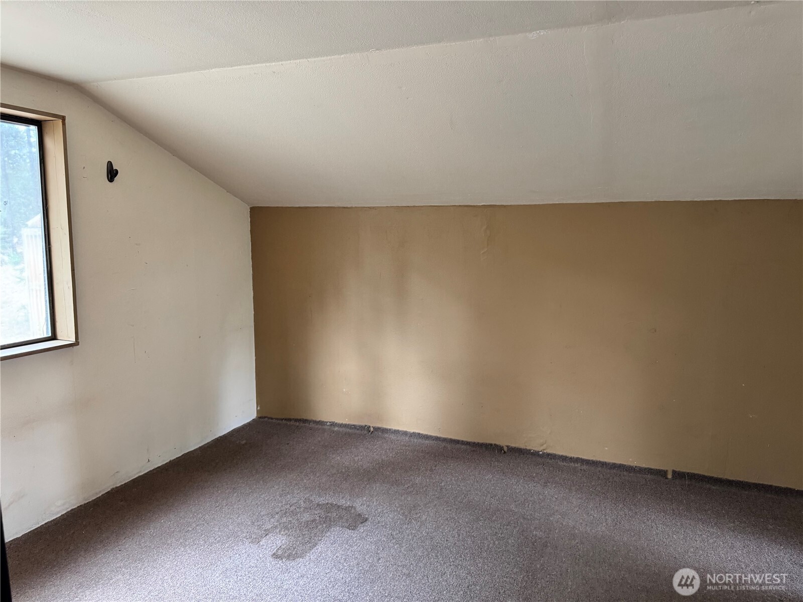 13 Rope And Saddle Lane Tonasket, WA 98855 - Photo 2 of 28 a view of an empty room