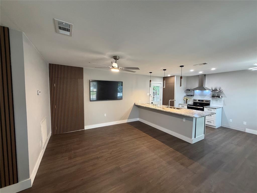 231 Elm Street Hurst, TX 76053 - Photo 16 of 21