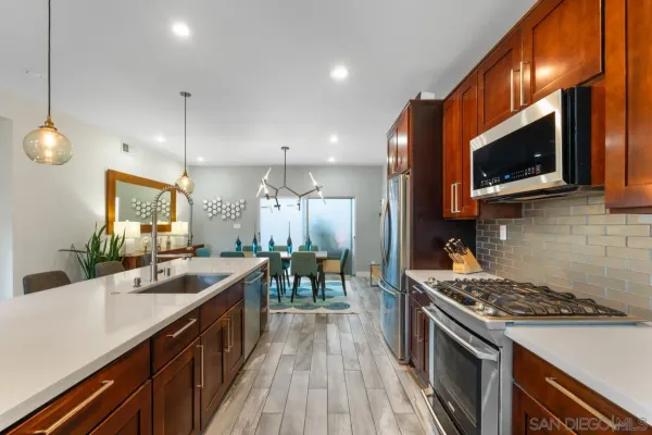 $10,000 | 1928 Howard Avenue, San Diego, CA 92104