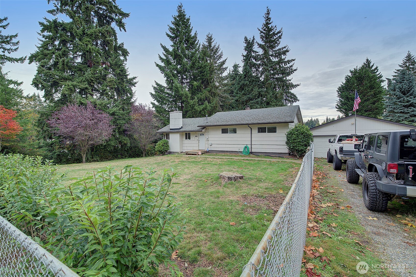35814 11th Avenue Southwest Federal Way, WA 98023 - Photo 3 of 24 swimming pool view with a seating space