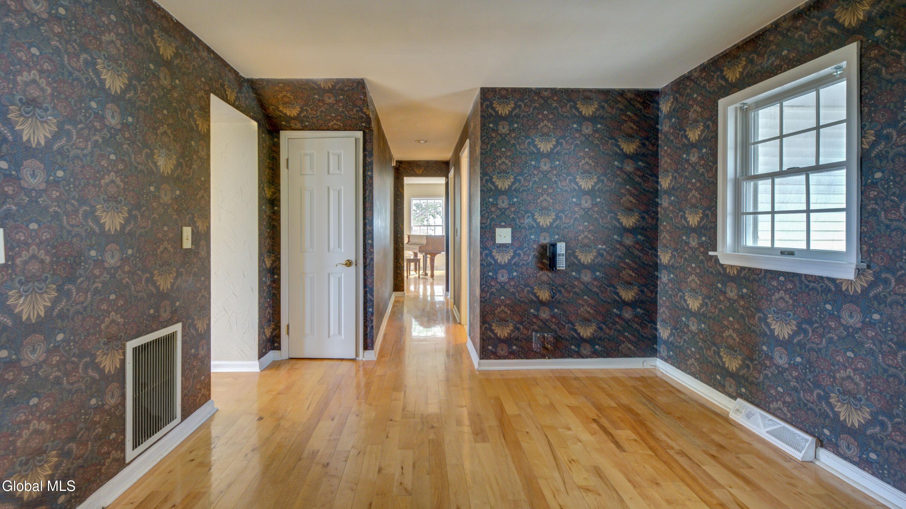 221 Denice Road Florida, NY 12010 - Photo 38 of 106 221 Denice Rd-31