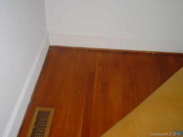 1729 Tryon Courthouse Road Bessemer City, NC 28016 - Photo 3 of 12