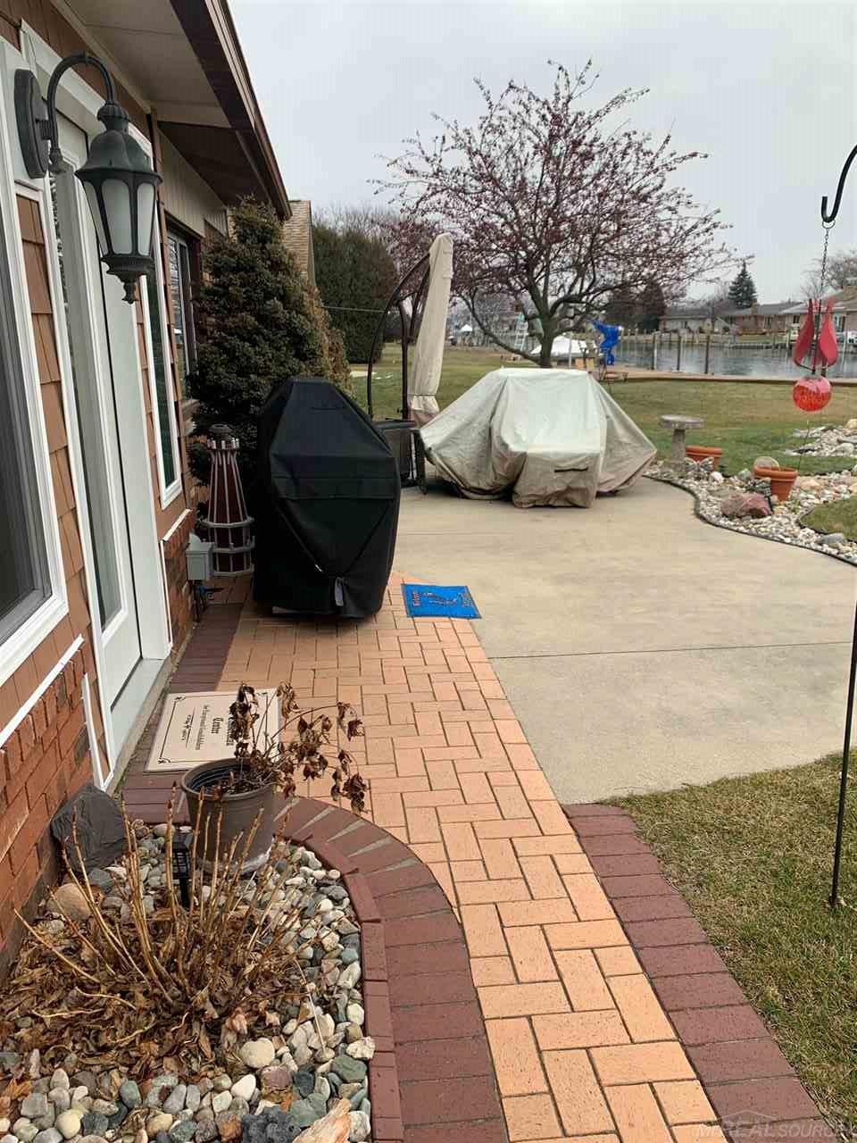 7311 Riverside Drive Algonac, MI 48001 - Photo 9 of 38 Gallery Image 9