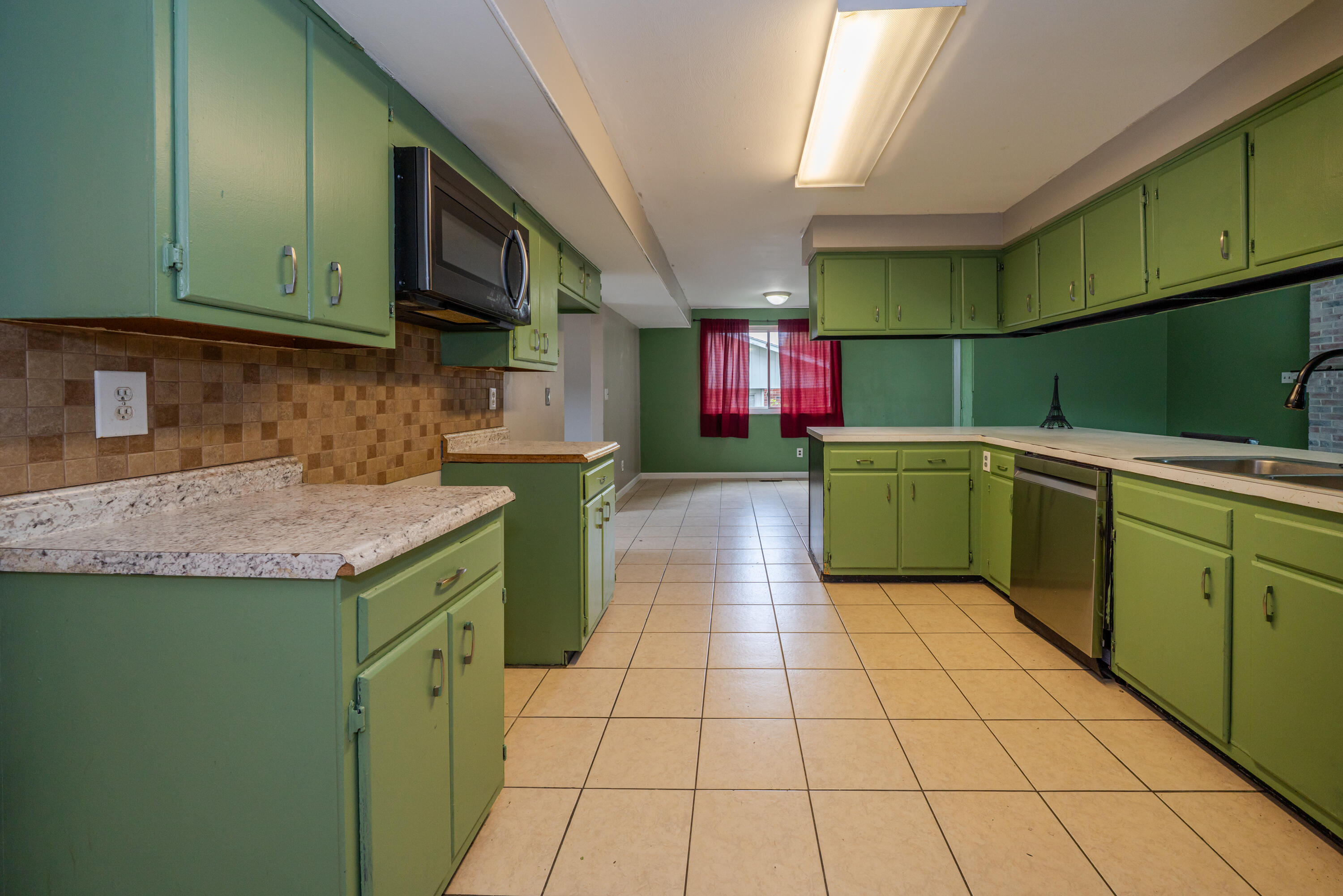 4931 Longford Road Dayton, OH 45424 - Photo 12 of 53