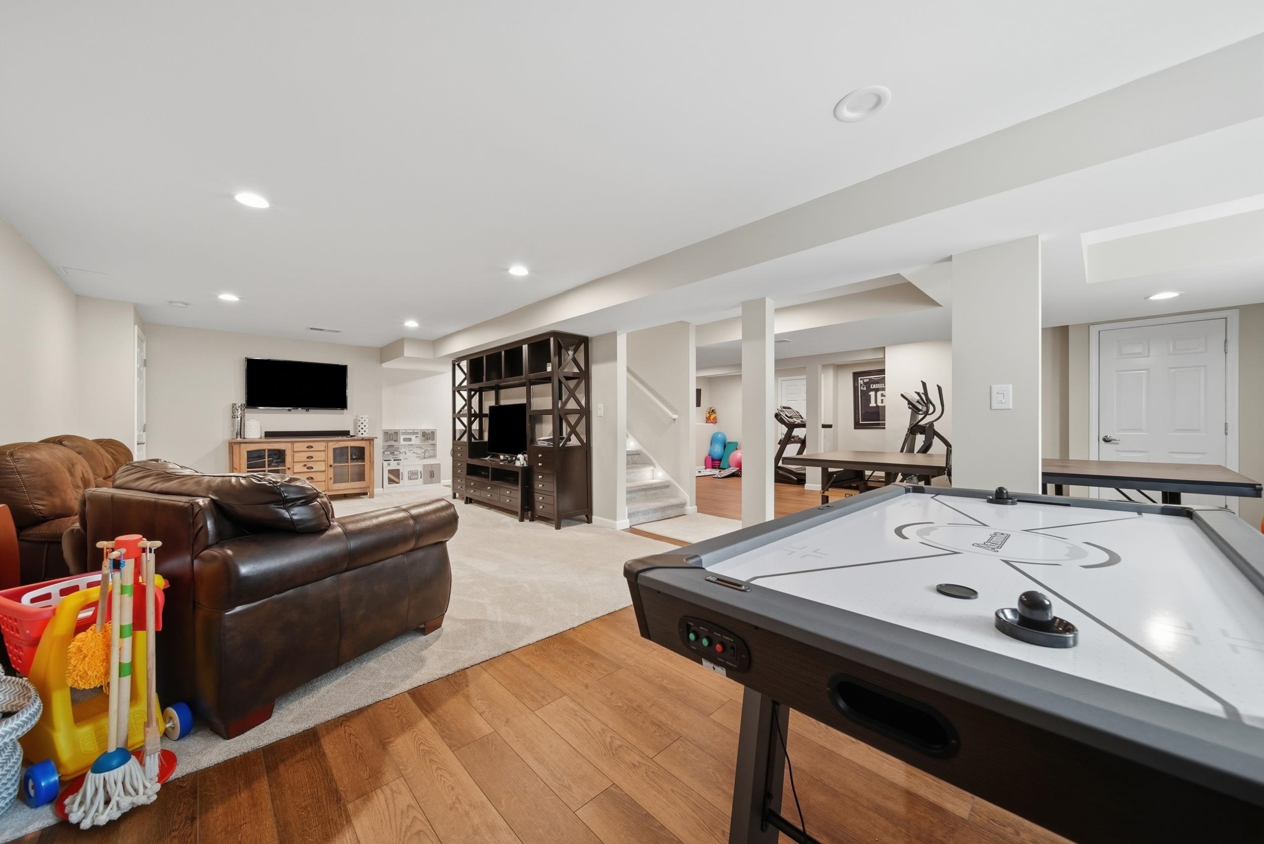 9 Grapevine Road Merrimack, NH 03054 - Photo 41 of 49 Gallery Image 41