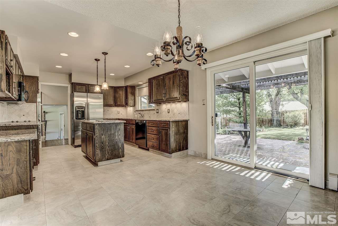 2820 Outlook Drive Reno, NV 89509 - Photo 5 of 24 Photo 5
