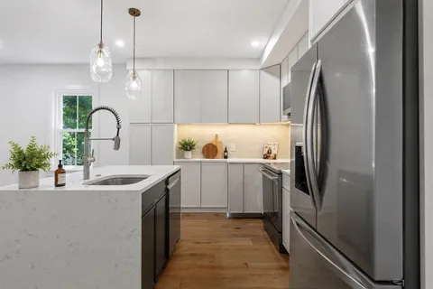 $1,600,000 | 79 R Sheridan Street, Unit 1, Boston, MA 02130
