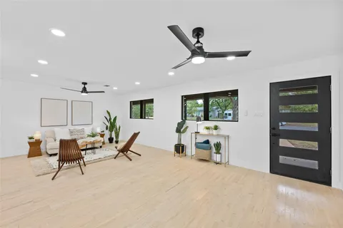 $750,000 | 1305 Ridgehaven Drive, Austin, TX 78723