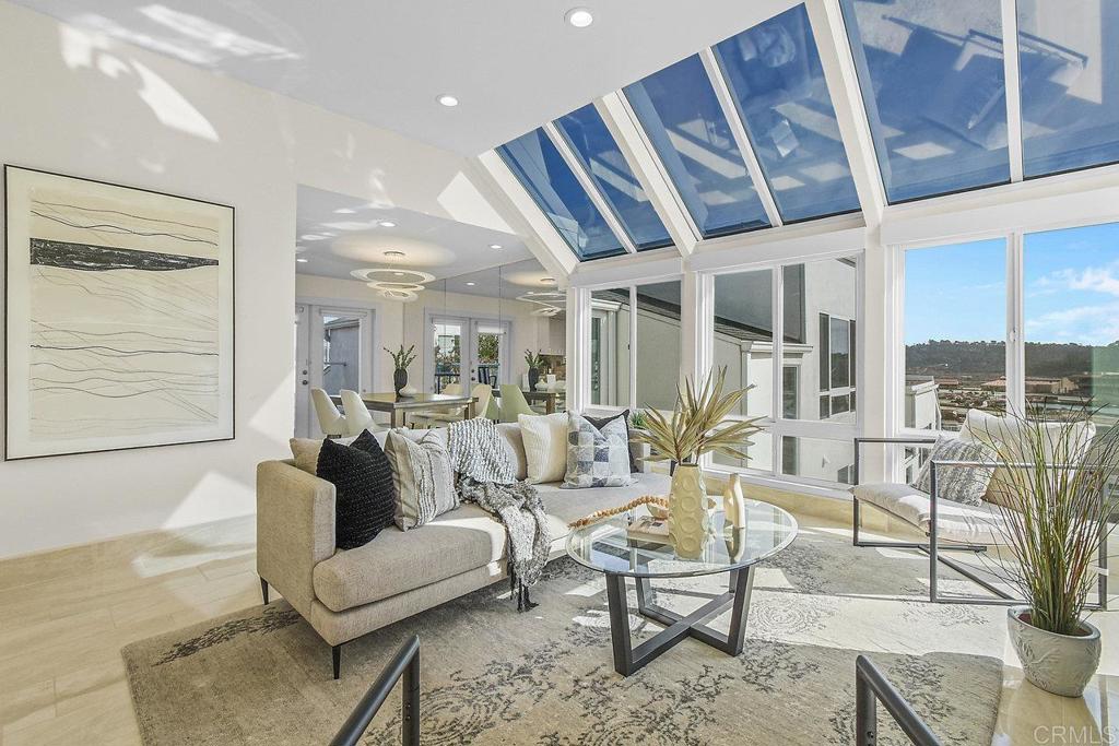 321 Shoemaker Lane Solana Beach, CA 92075 - Photo 4 of 38