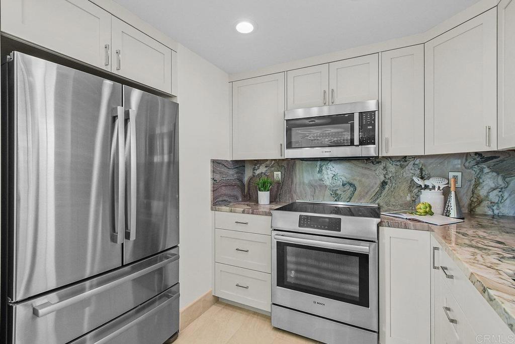 321 Shoemaker Lane Solana Beach, CA 92075 - Photo 10 of 38