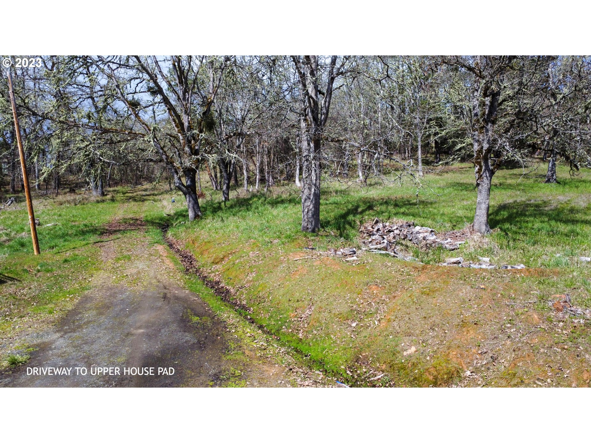 1651 Elgarose Road Roseburg, OR 97471 - Photo 8 of 14 Gallery Image 8