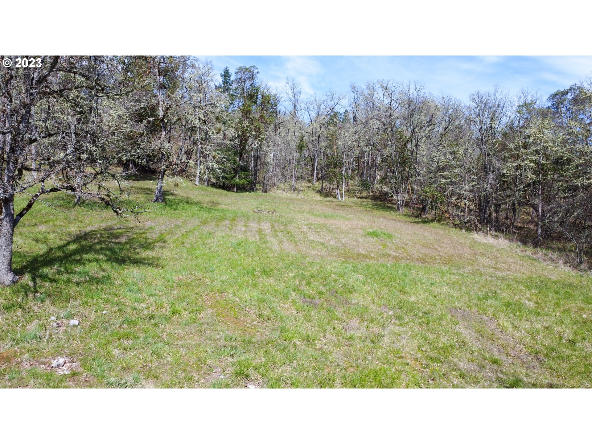 1651 Elgarose Road Roseburg, OR 97471 - Photo 10 of 14 Gallery Image 10