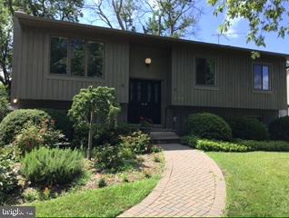 617 Burley Road Annapolis, MD 21409 - Photo 4 of 37 Gallery Image 4