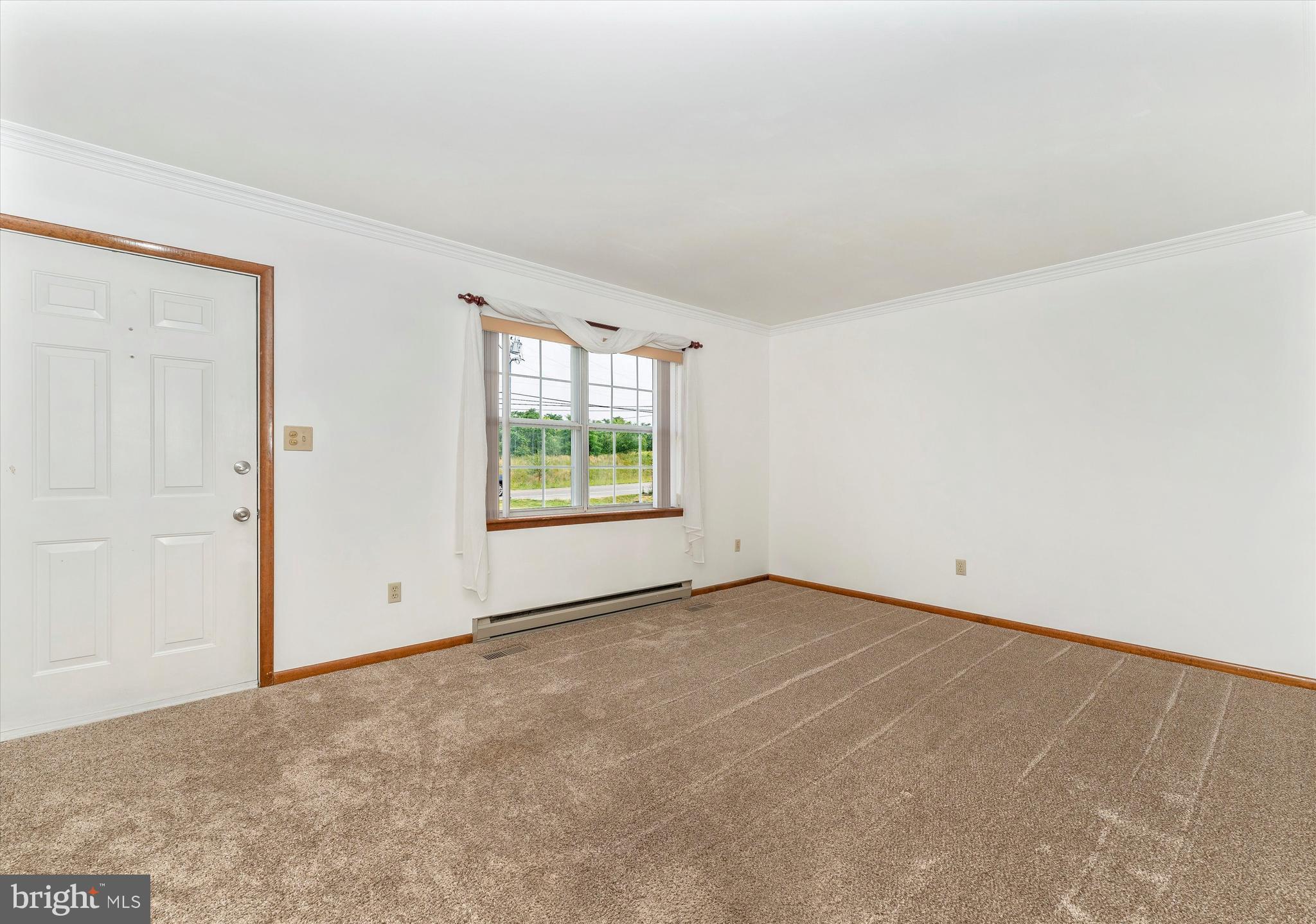 208 Maple Avenue Boonsboro, MD 21713 - Photo 4 of 27