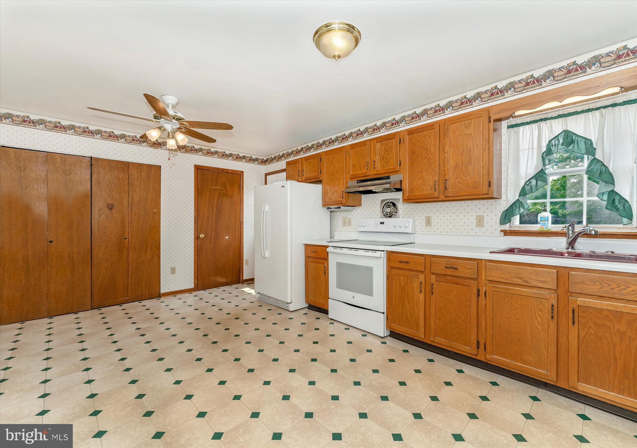 208 Maple Avenue Boonsboro, MD 21713 - Photo 9 of 27