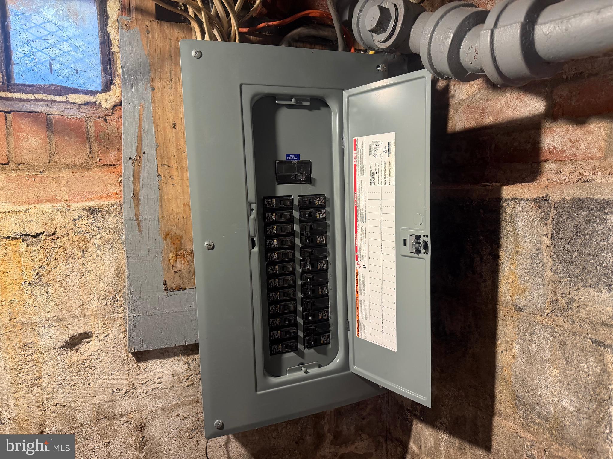 318 South 11th Street Reading, PA 19602 - Photo 16 of 21 a view of a entryway door of the house