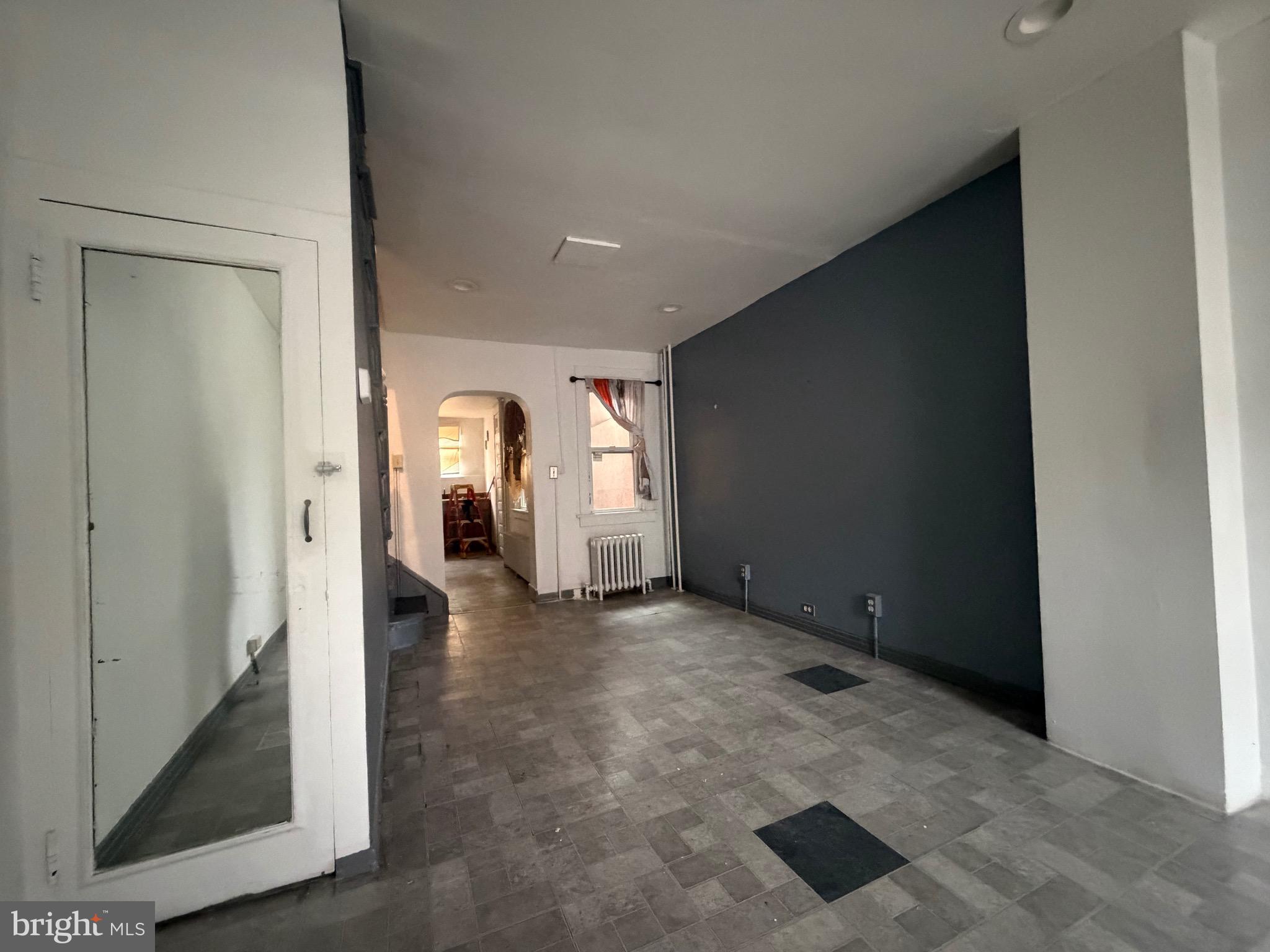 318 South 11th Street Reading, PA 19602 - Photo 4 of 21