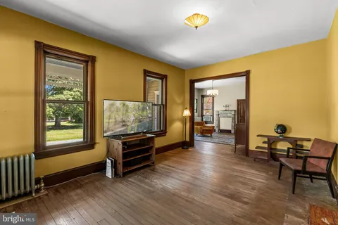 $385,000 | 20 North Greenwich Street, Alloway, NJ 08001