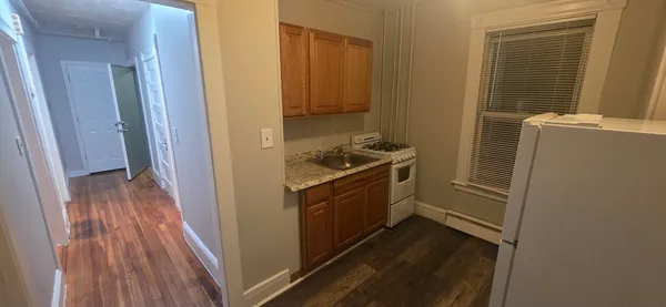 $1,850 | 35 Sagamore Street, Unit 1, Lynn, MA 01902