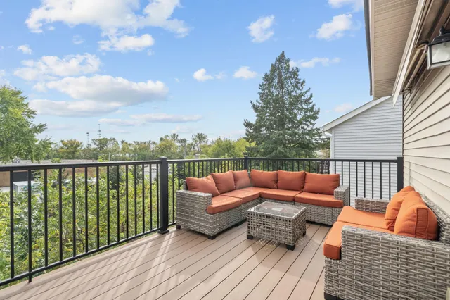 $650,000 | 5029 Oak Street, Maple Plain, MN 55359