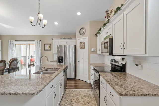 $650,000 | 5029 Oak Street, Maple Plain, MN 55359