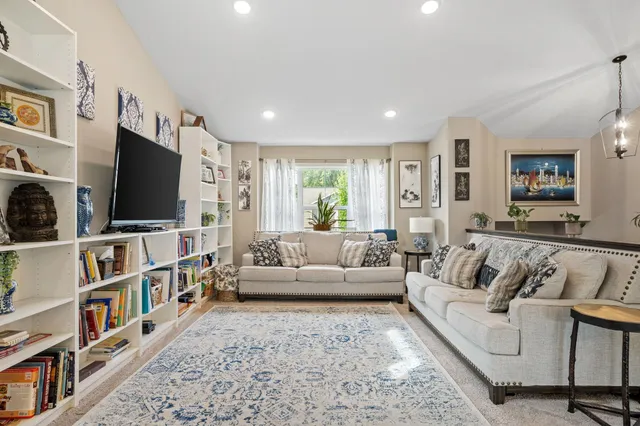 $650,000 | 5029 Oak Street, Maple Plain, MN 55359