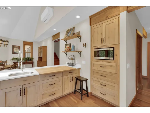 $2,730,000 | 47266 Southwest Carpenter Creek Road, Forest Grove, OR 97116