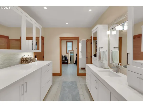 $2,550,000 | 47266 Southwest Carpenter Creek Road, Forest Grove, OR 97116