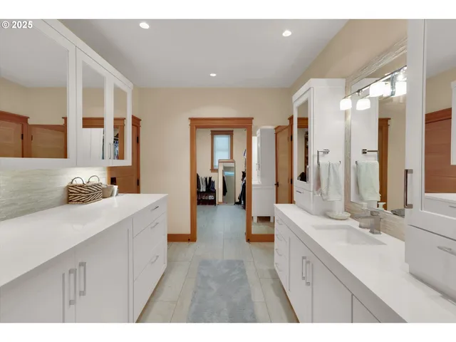 $2,730,000 | 47266 Southwest Carpenter Creek Road, Forest Grove, OR 97116